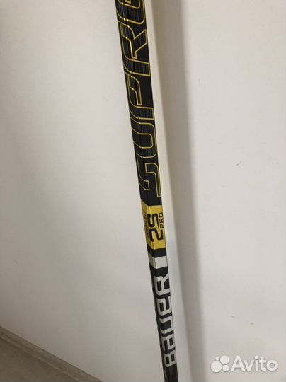 Клюшка хоккейная правый хват bauer