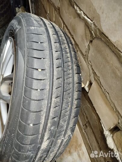 Kumho Ecowing ES31 185/65 R15