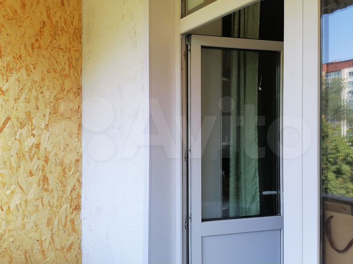 Комната 19 м² в 3-к., 4/4 эт.