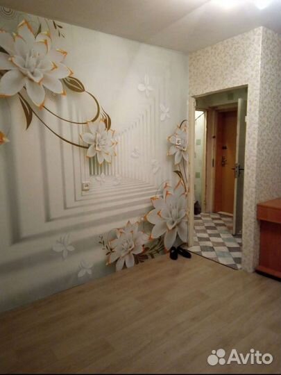 Клею крашу