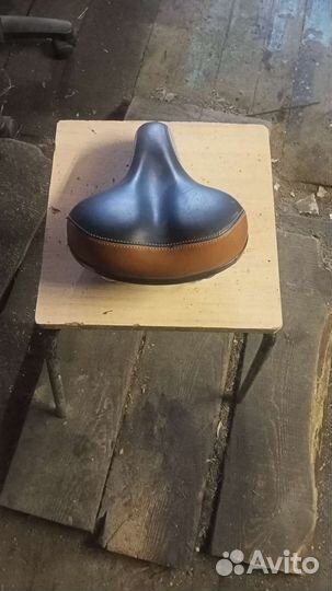 Седло для велосипеда кожаное