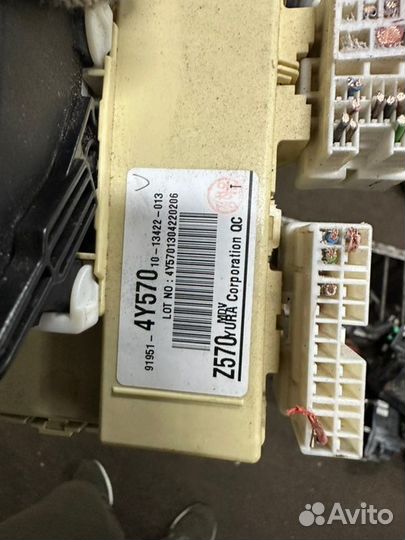 Блок предохранителей Kia Rio 3