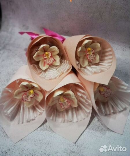 Букет из шоколадных роз