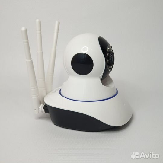 Поворотная IP-видеокамера с микрофоном и динамиком