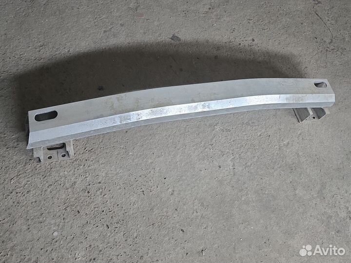 Усилитель заднего бампера Honda CR-V 5