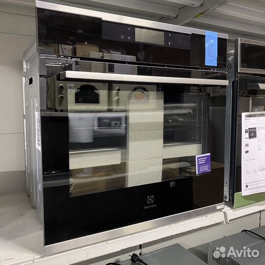 Духовой шкаф electrolux новый