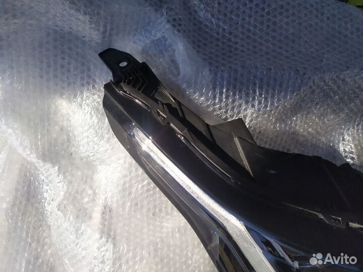 Фара правая range rover velar LED L560