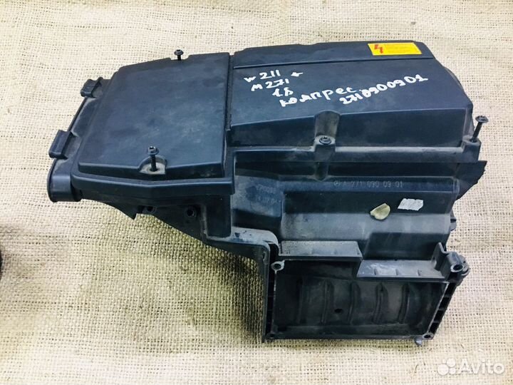 Корпус воздушного фильтра Mercedes w211 M271 1.8