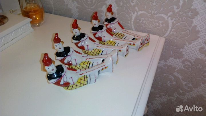 Фарфоровый клоун