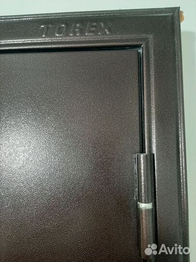 Дверь входная металлическая