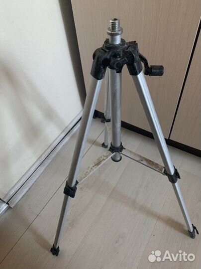 Штатив универсальный, строительный