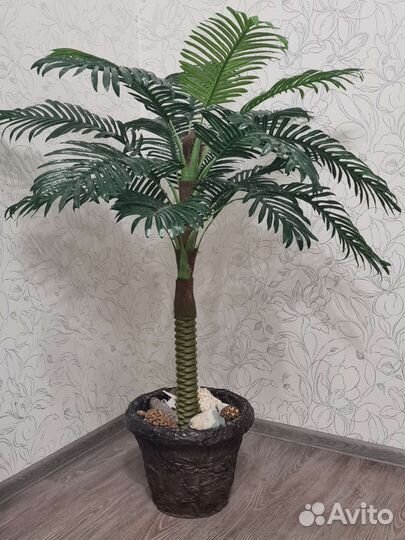 Искусственная пальма