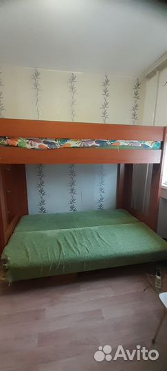 Кровать двухьярусная