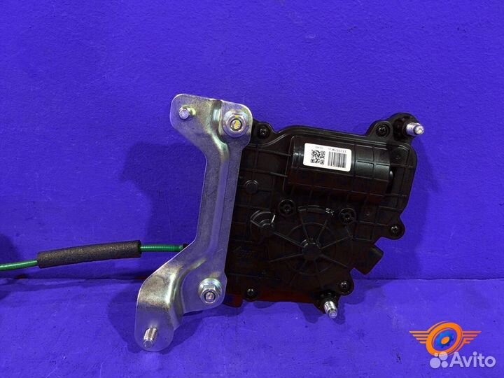 Замок двери багажника задний Kia Sportage 4 (Ql)