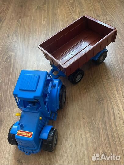 Синий трактор с прицепом Полесье