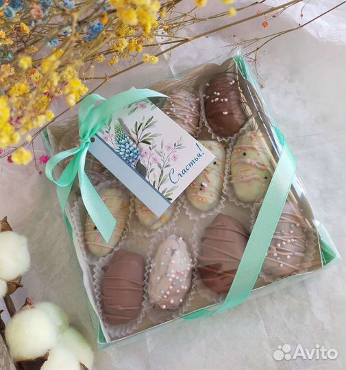 Финики в шоколаде