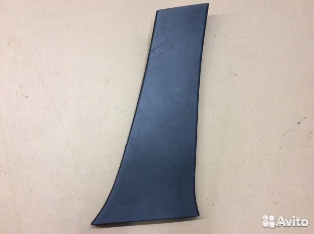 Обшивка стойки Рено Меган после 2010г