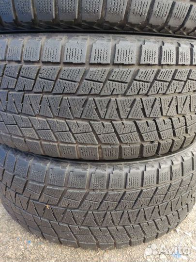 Bridgestone Blizzak DM-V1 245/65 R17 105R