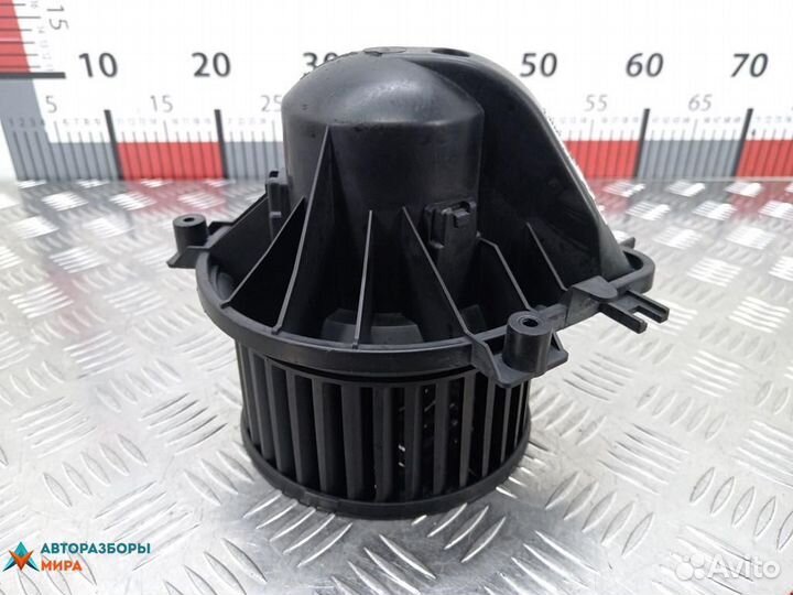 Моторчик печки Mini Cooper R50 рест. 2005