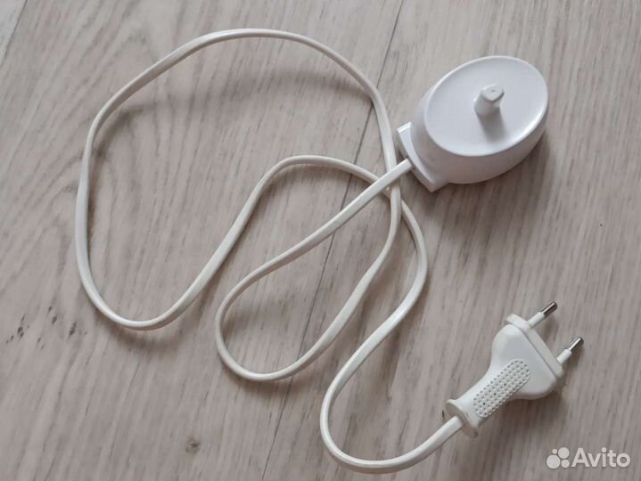 Зарядное устройство для электронной щётки braun