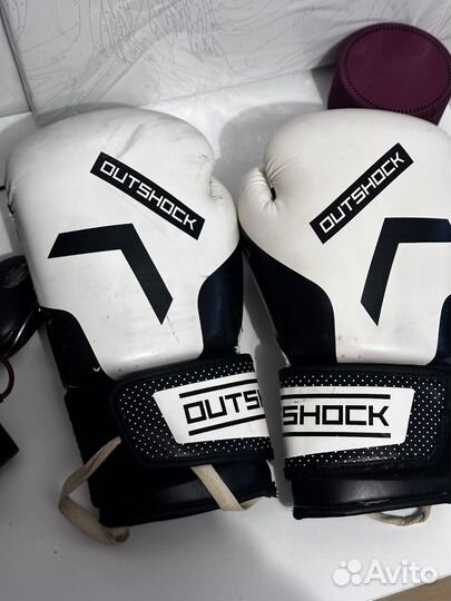 Боксерские перчатки, перчатки мма