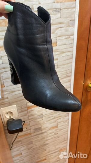 Ботинки женские