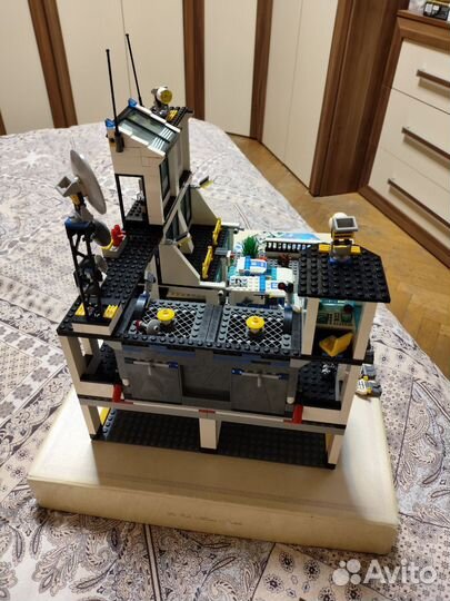 Lego City Б/у 7744 Полицейский участок