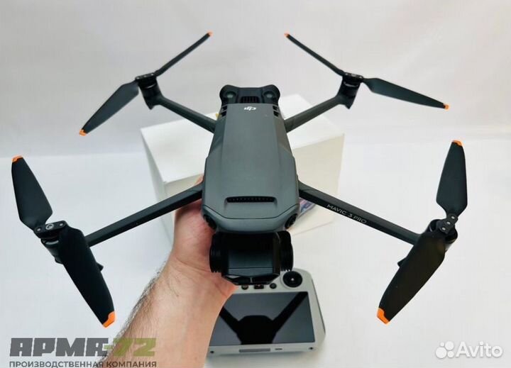 Квадрокоптер DJI Mavic 3 Pro