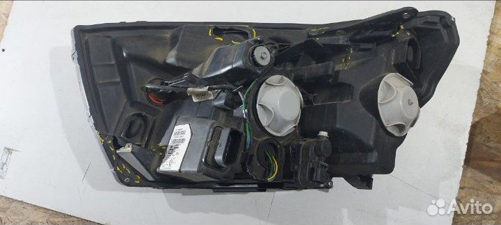 Фара галогеновая передняя правая LADA Vesta