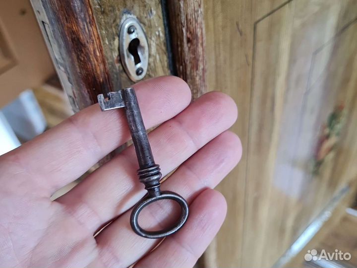 Шкаф Германия 19 век без гвоздей