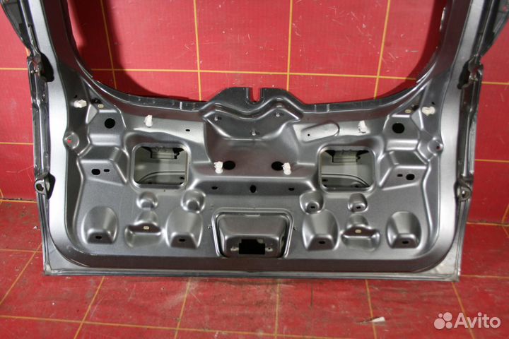 Крышка багажника Renault Captur/Kaptur