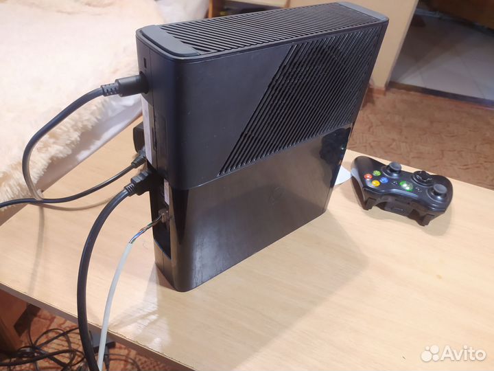 Xbox360е +игры 500гб прошитая RGH3 + kinect
