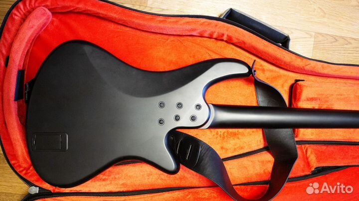 Леворукий бас Schecter stiletto stealth-4