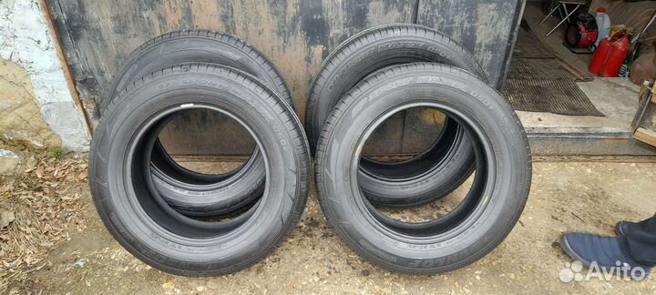 Dunlop SP Sport Maxx 050+ 235/65 R17