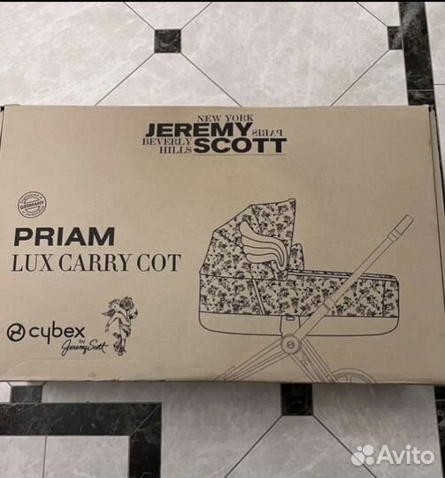 Коляска Cybex Priam Lux Carry Cot 2B1 Jeremy Scott