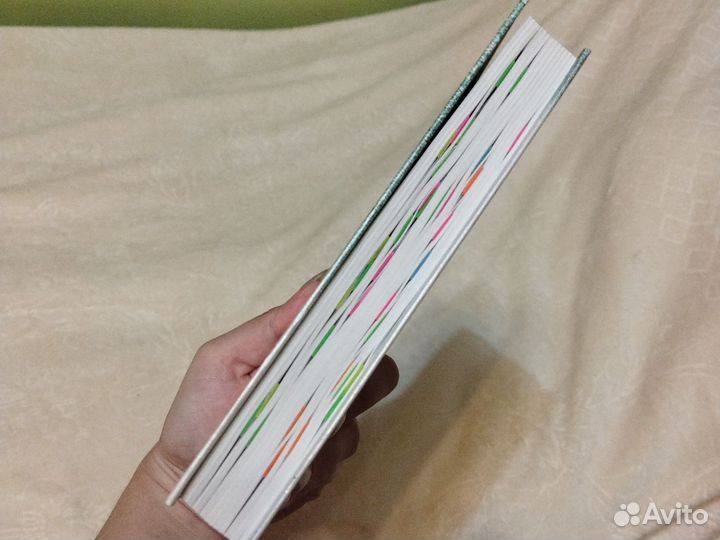 Мона Кастен 