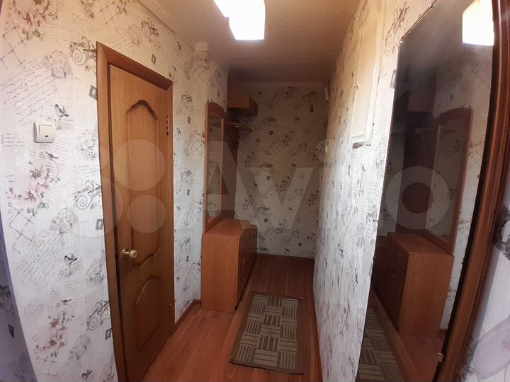 2-к. квартира, 52 м², 4/4 эт.