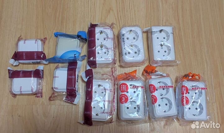 Розетки, Выключатели, Лампочки галогеновые 50 Вт