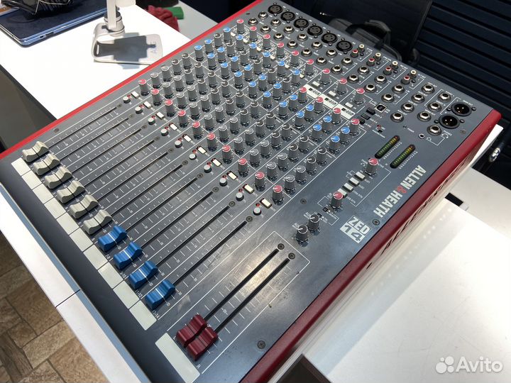 Микшерный пульт Allen&Heath zed14