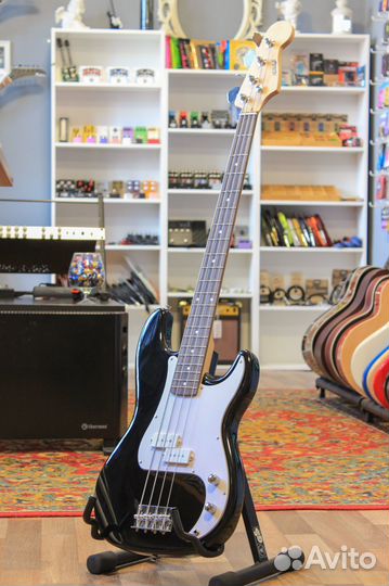 Бас-гитара Homage HEB700BK