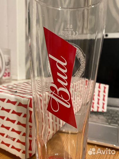 Бокал BUD