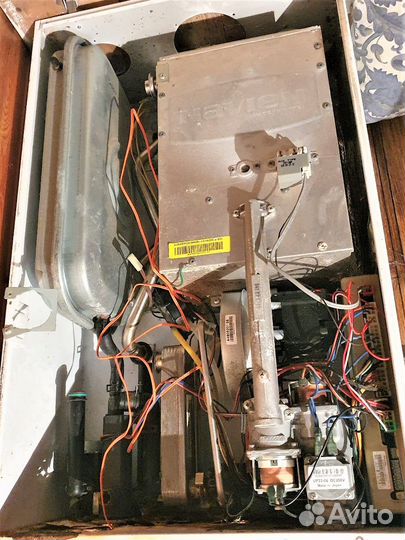 Газовый котел Navien ace 20k на запчасти