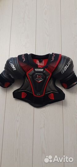 Нагрудник хоккейный bauer