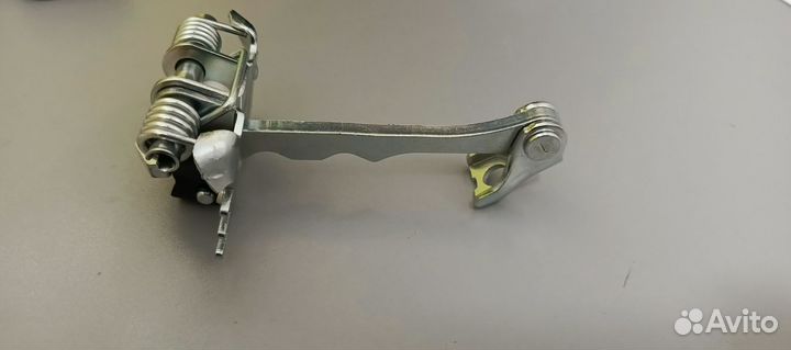 Ограничитель двери renault fluence