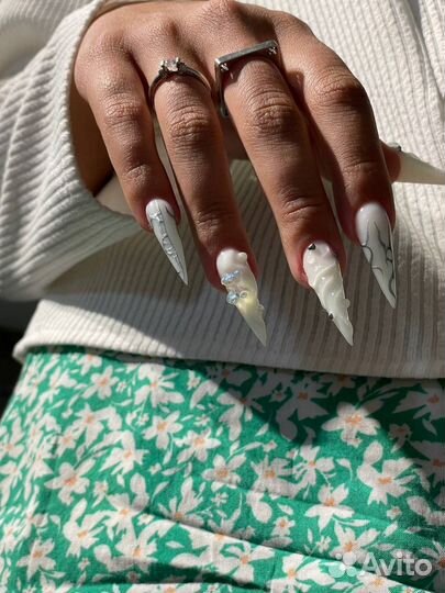 Маникюр, наращивание ногтей, педикюр