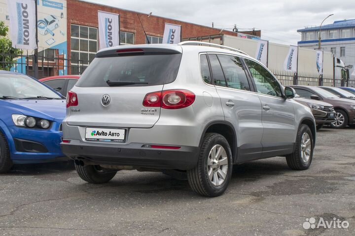 Volkswagen Tiguan 2.0 AT, 2010, 224 000 км