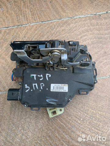 Продам замок от задней правой двери