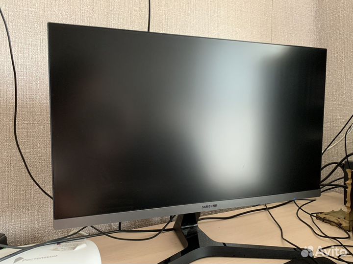 Монитор Samsung S24R350FHI
