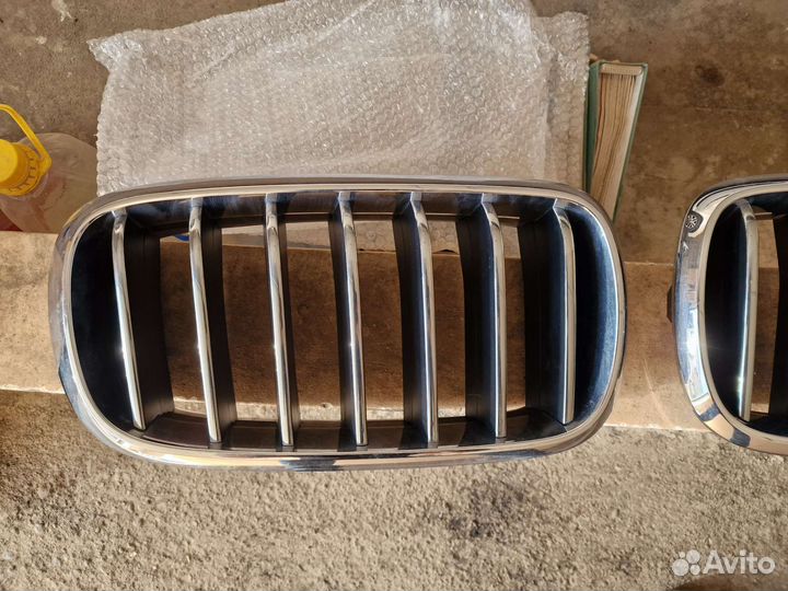 Оригинальные решётки радиатора на X5 F15