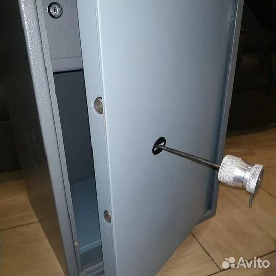 Вскрытие замков, замена замков, ремонт замков